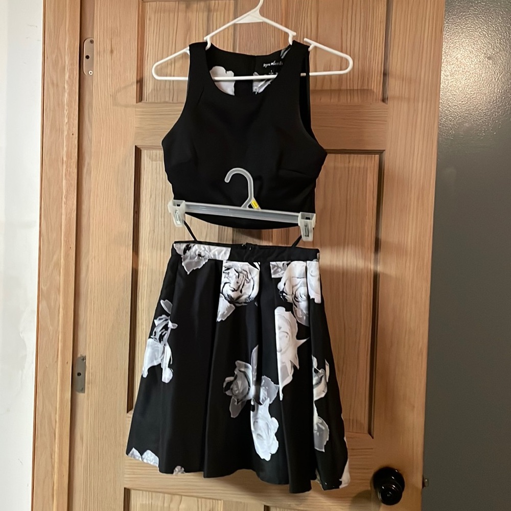 Top and skirt are size 1 only worn once perfect condition the top has padding